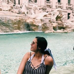 Meet your Posher, Alexus